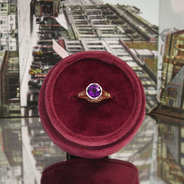 The intricate setting on this stunning amethyst ring gives so much extra character to the piece- do you prefer simple designs or lots of detailing in your jewellery?

#vintagejewellery #amethyst #amethystring #amethystjewelry #jewelrylover